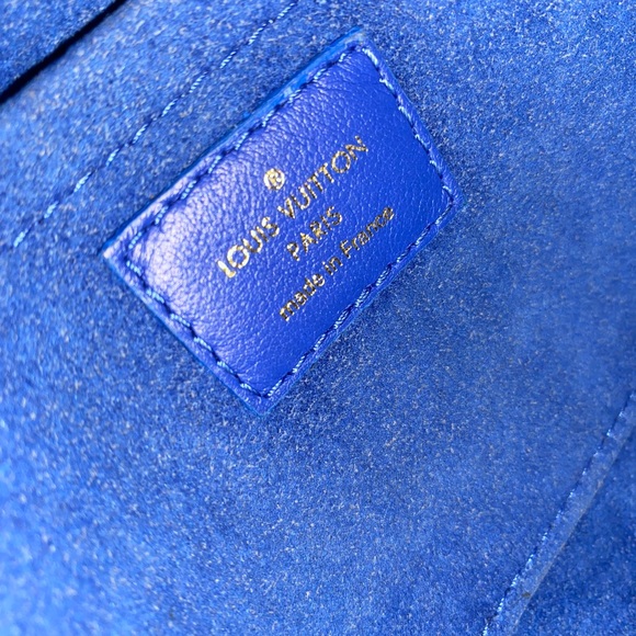 LOUIS VUITTON NEW WAVE CHAIN BAG ROYAL BLUE - Picture 8 of 8